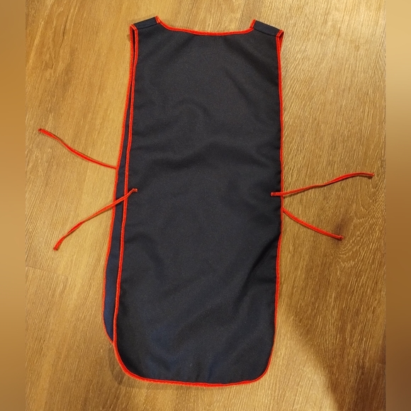 Apron - Picture 6 of 7